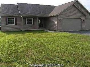 6226 Charlestown Rd, Mercersburg, PA 17236