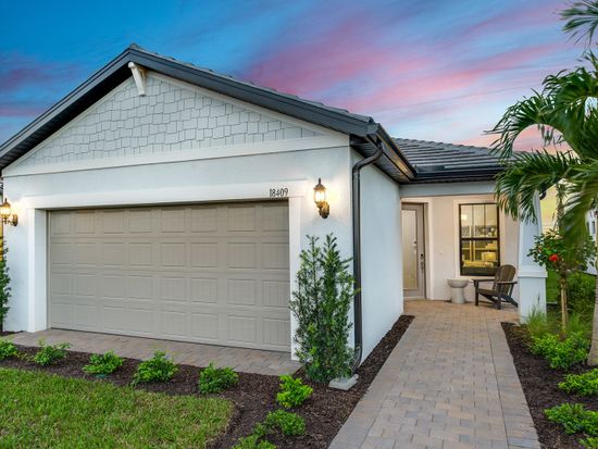 19210 Hinkley Dr, Estero, FL 33928