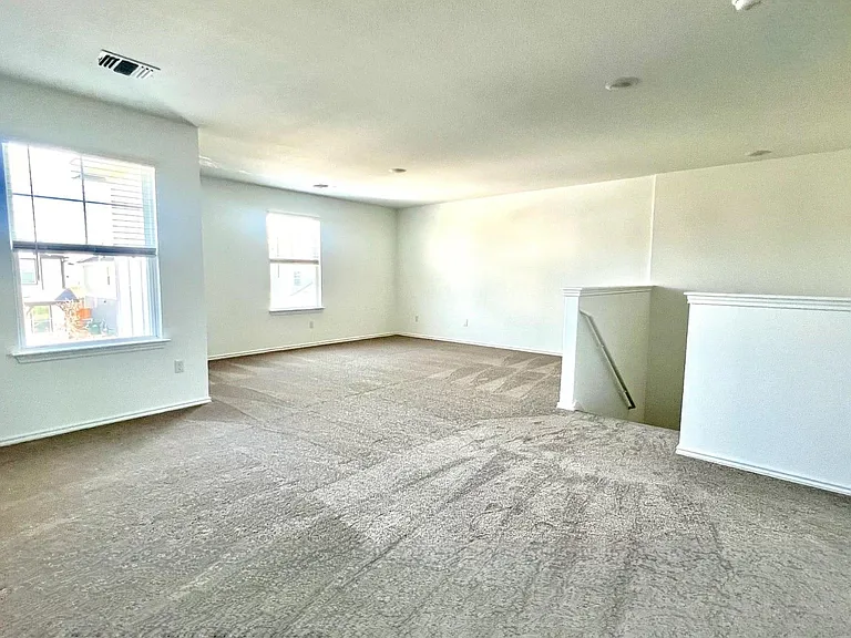 1529 Holly Lake Dr — Photo 17