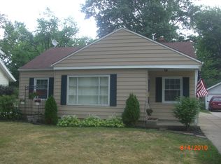 515 Elmwood Rd, Bay Village, OH 44140