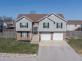 22935 Revelation Rd, Waynesville, MO 65583