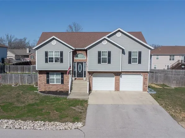 22935 Revelation Rd, Waynesville, MO 65583