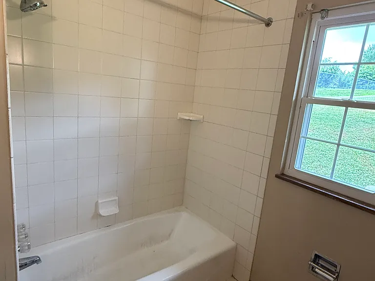 107 E North St #1 — Photo 15