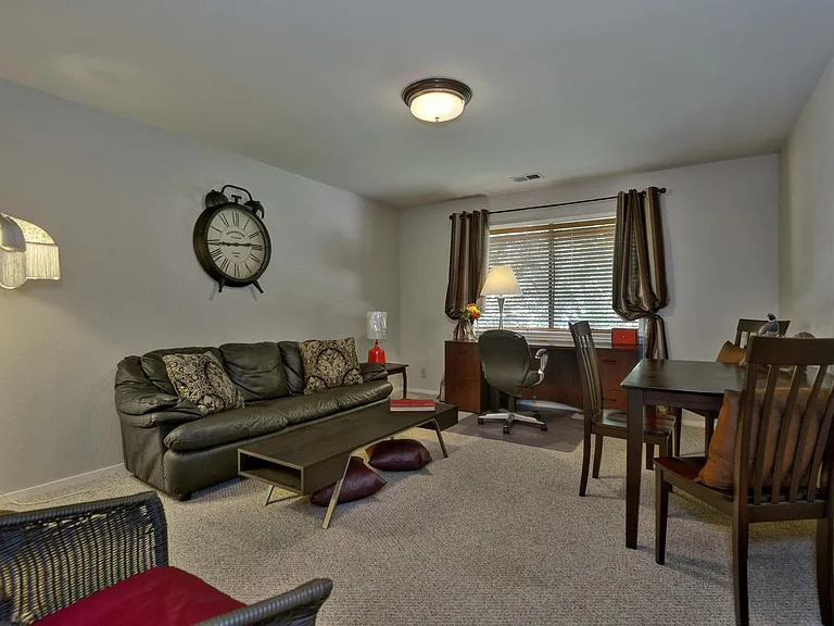 18601 Blythswood Dr #B — Photo 14