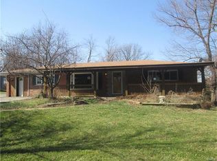 2709 Ridge Dr, High Ridge, MO 63049