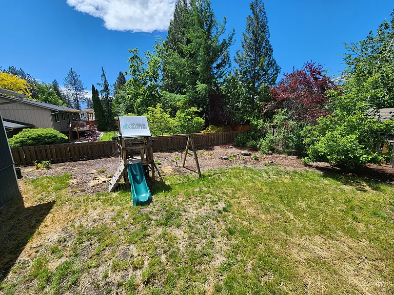 3318 S Bernard St — Photo 29