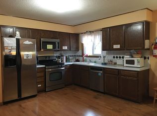 9377 Newcastle Rd, Woodbury, MN 55125