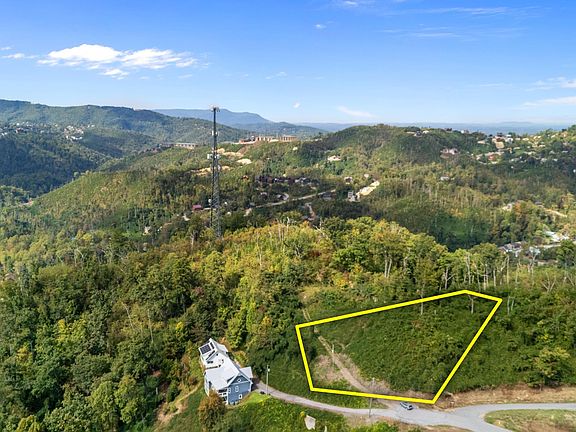 2nd image of 674 Woodland Dr Lot 5&6
