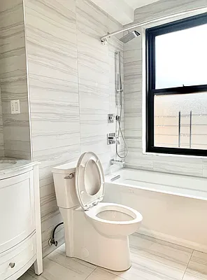 Rented by Arwell Realty | media 11