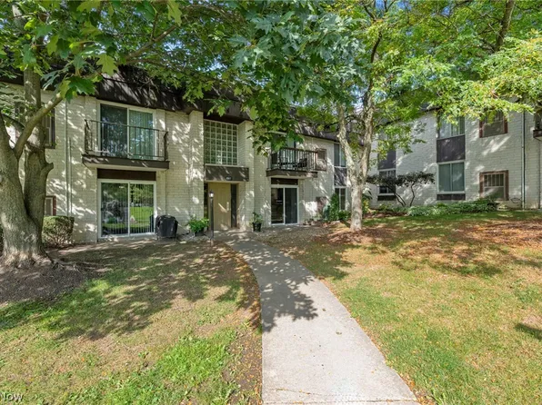 8507 N Akins Rd APT 104, North Royalton, OH 44133