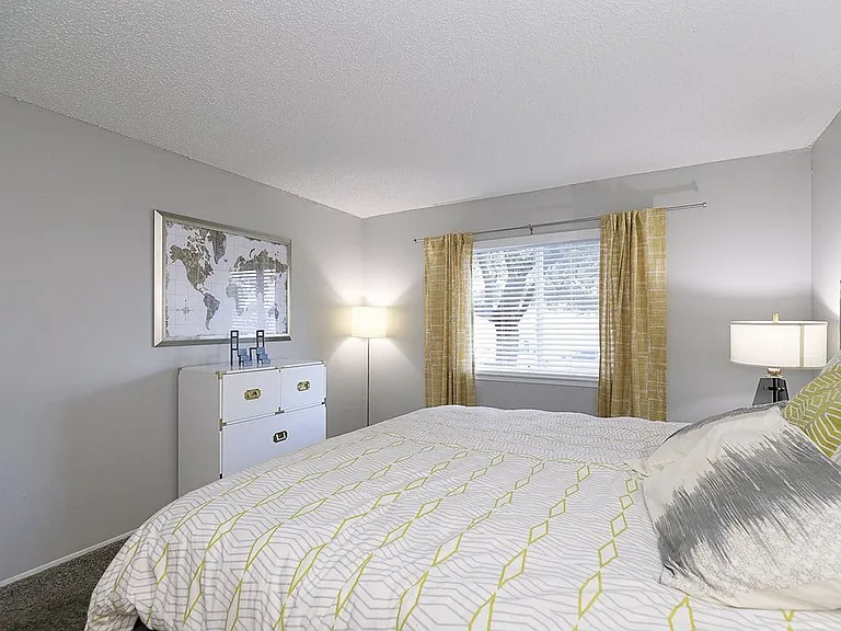 City Summit Apartments — Photo 55