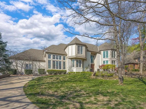 3612 W 121st Ter, Leawood, KS 66209