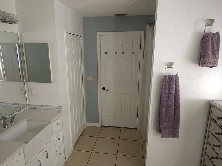 3926 Constantine Loop — Photo 36