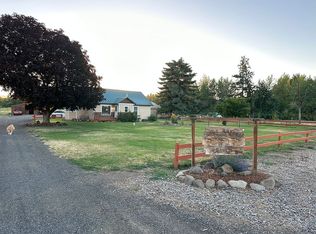 20 Noye Rd, Tieton, WA 98947