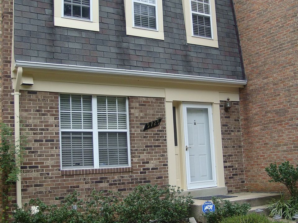 2nd image of 5725 Heritage Hill Ct