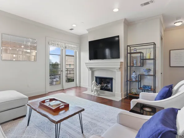 8201 Village Plaza Ct #3B, Baton Rouge, LA 70810