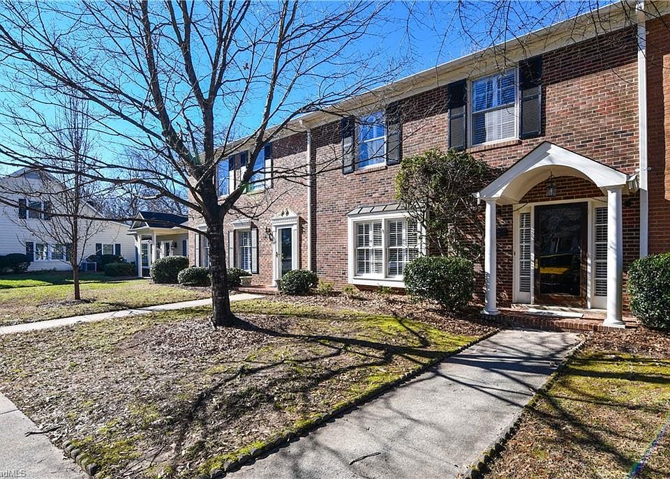 1st image of 22 Fountain Manor Dr #163