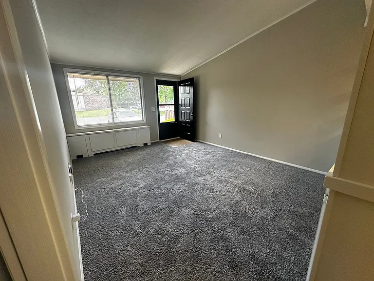 Poplar Ridge Apartments — Photo 28