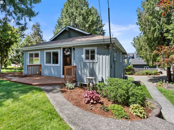 509 Jq Adams St, Oregon City, OR 97045