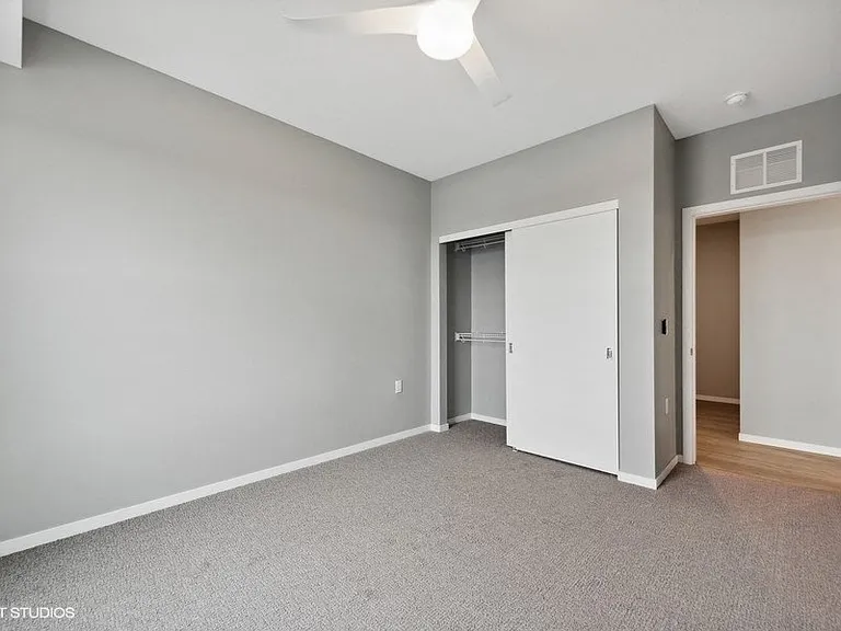 Lago Apartments — Photo 218