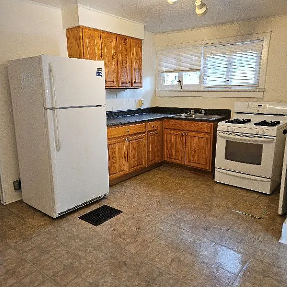18 N Main St #18 — Photo 3