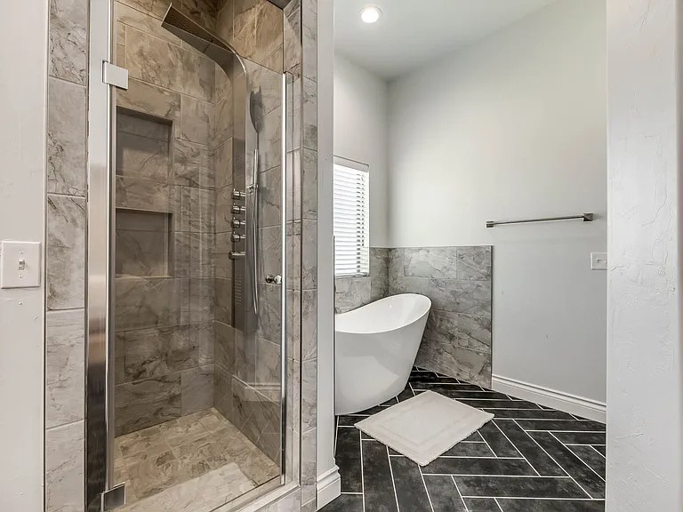 12925 Black Hills Dr — Photo 14