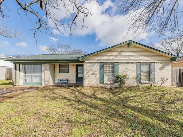 1225 Venus St, Cedar Hill, TX 75104