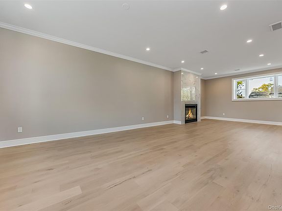 5th image of 224 Oconnell Street