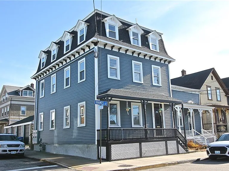 668 Thames St #2 — Photo 1