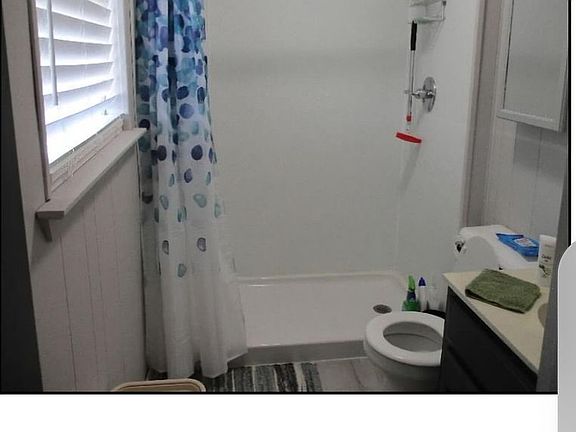 4th image of 138 Dewberry Ln