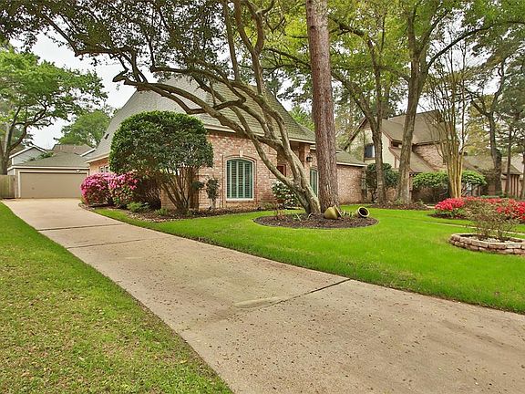 3rd image of 12111 Rocky Lake Dr
