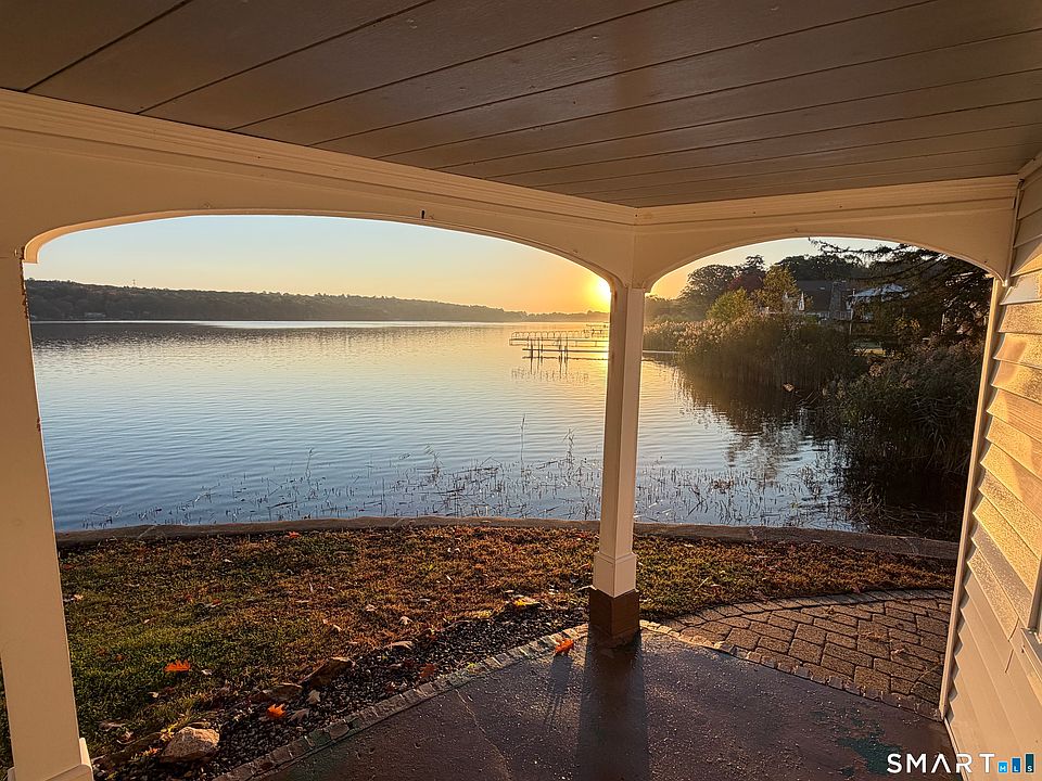 2nd image of 260 Avery Shores