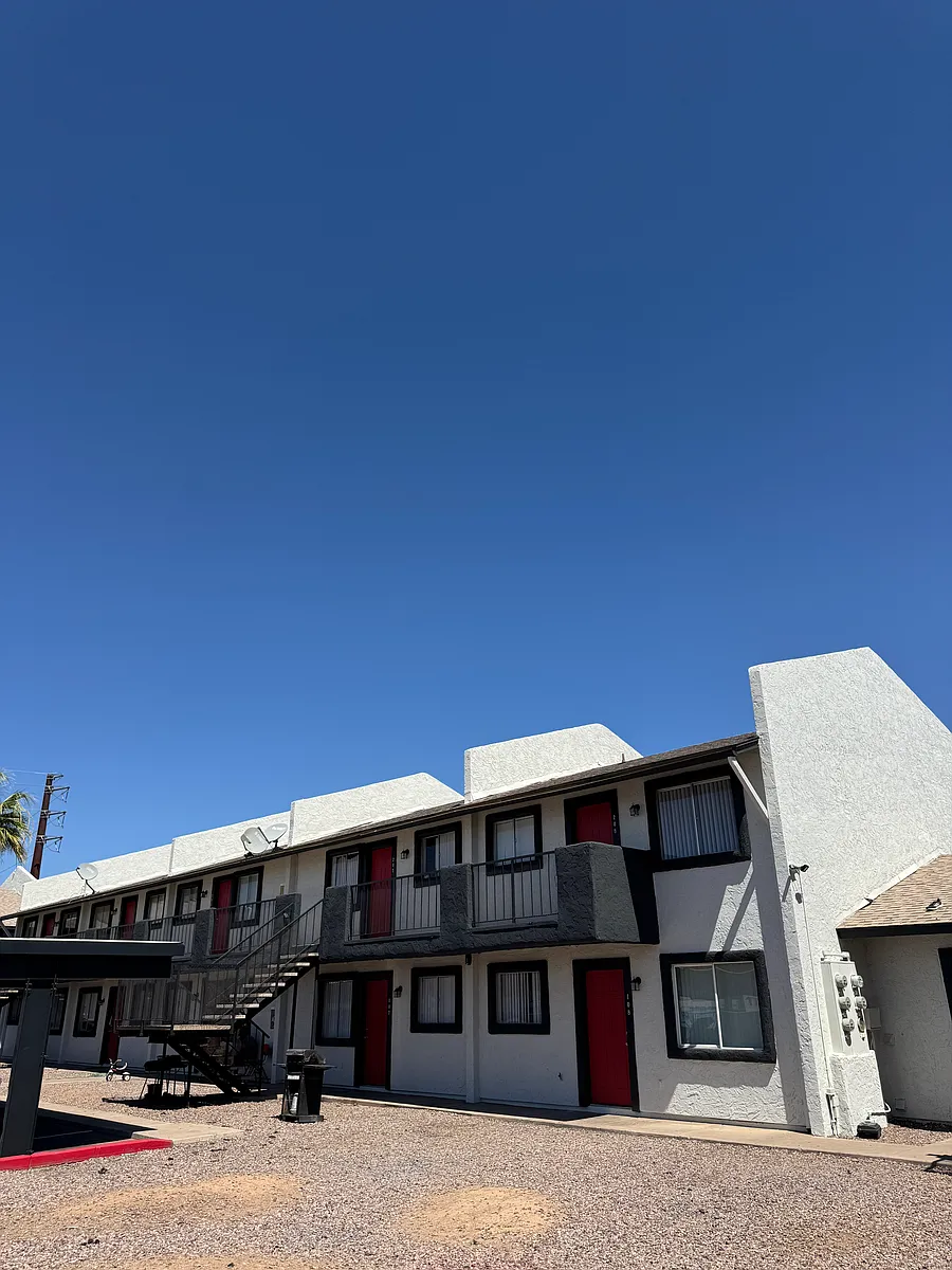 Building Photo - Casitas Robles
