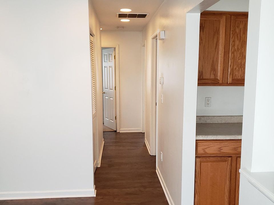 2nd image of 19508 116th Ave Unit A