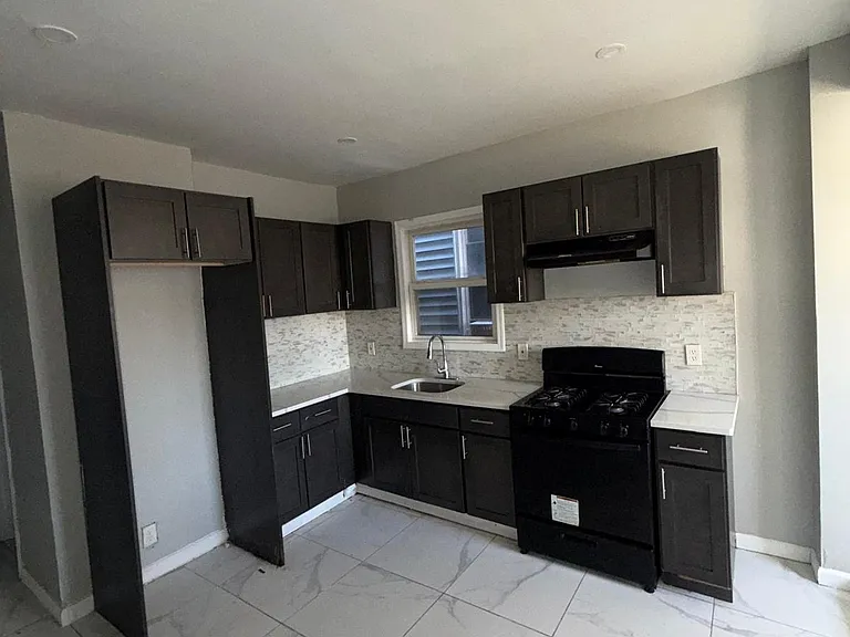 159 Myrtle Ave — Photo 6