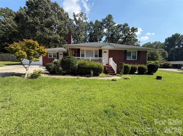 604 Willow St, Wadesboro, NC 28170
