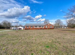 421 Blackstock Rd, Pauline, SC 29374