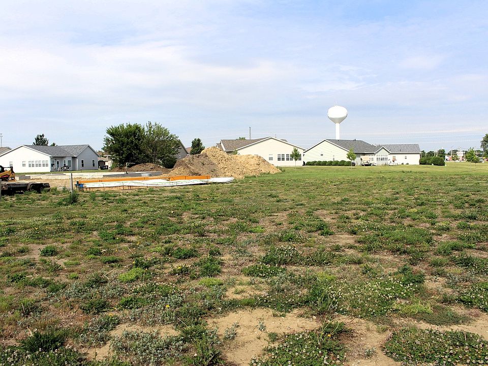 2nd image of 23 Somerset Dr Lot 15 & 16