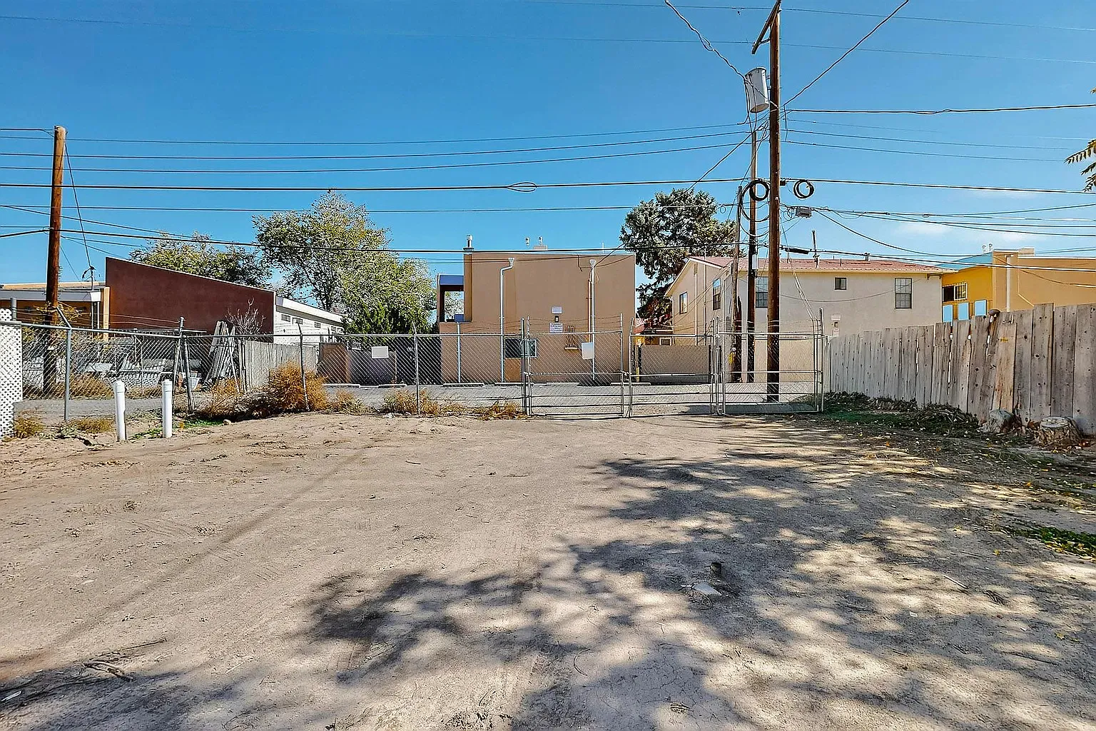 2 bed, 650 sqft, $2,000 — Photo 2