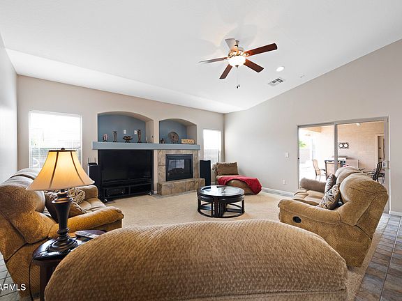 4th image of 43271 W MCCLELLAND Drive