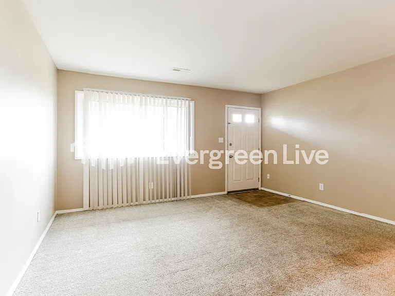 5304 Mapleridge Dr — Photo 3