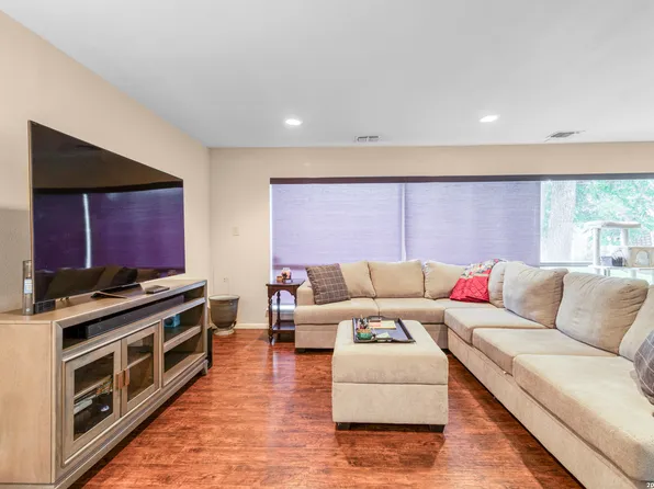 1406 BUTTON LN, San Antonio, TX 78232