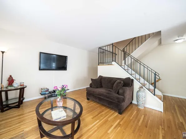 1-15 Coles Ave #5C, Hackensack, NJ 07601