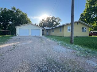 318 E North St, Pierce, NE 68767
