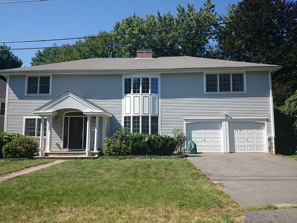 1st image of 11 Lyon Rd