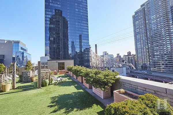 Rented by Halstead Real Estate | media 19