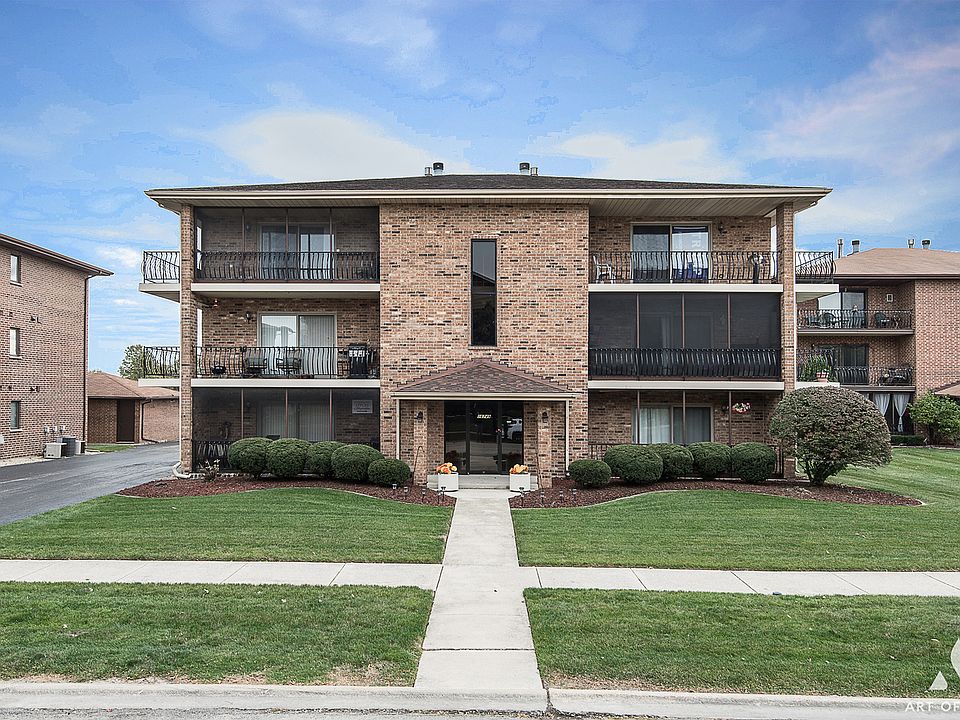 1st image of 16749 Paxton Ave APT 3N