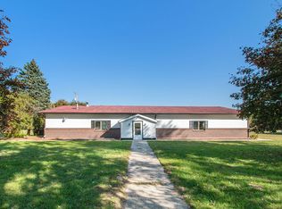 6530 Riverside Rd, Fennville, MI 49408