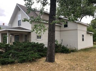 105 2nd Ave SW, Bowman, ND 58623