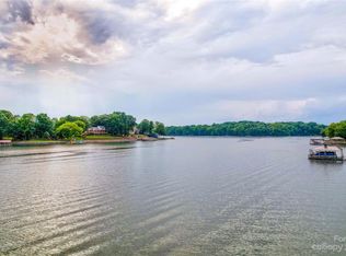 305 Robinson Rd, Mooresville, NC 28117